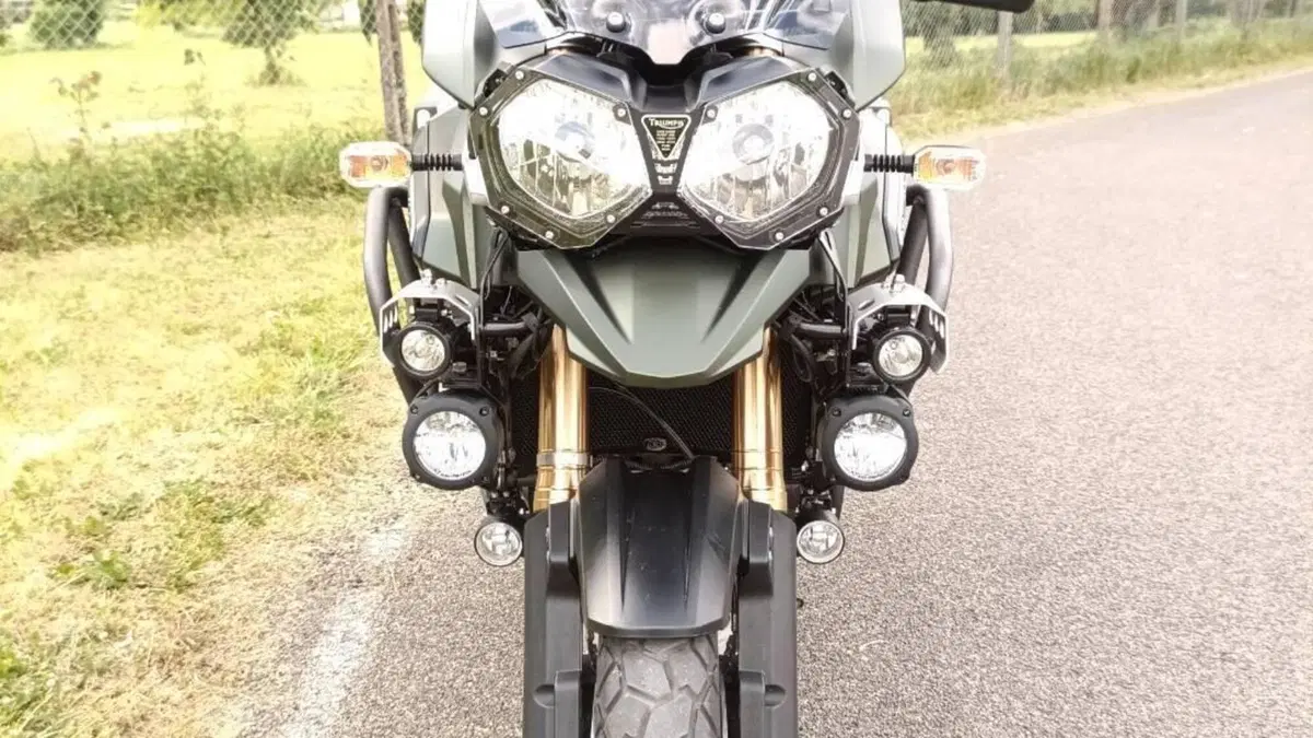 Triumph Tiger Explorer XC SE 1215 ABS (2011 - 16)  (2)