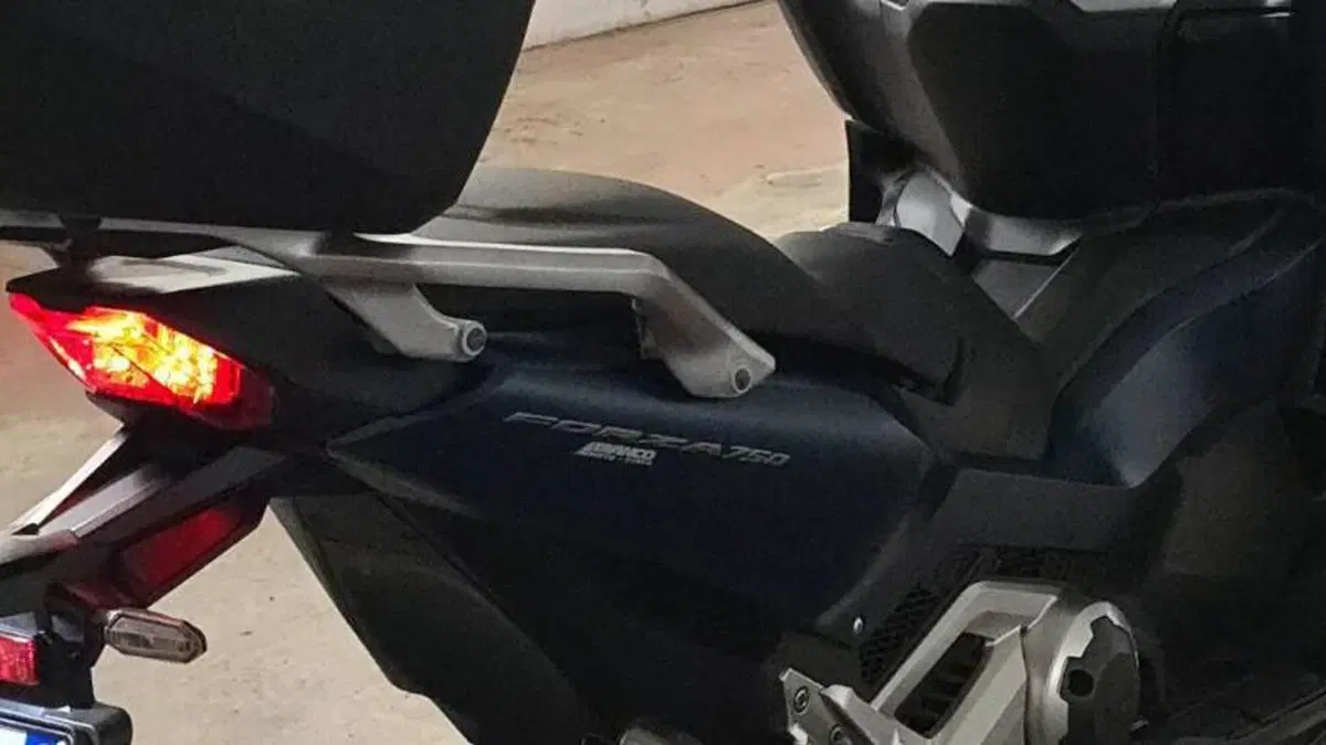 Honda Forza 750 DCT Urban (2021 - 24)  (7)