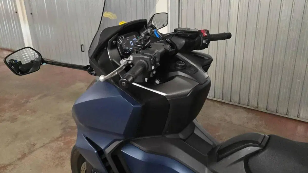 Honda Forza 750 DCT Urban (2021 - 24)  (8)