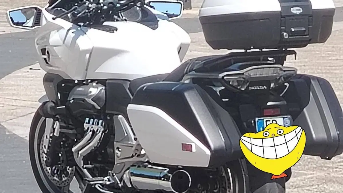 Honda CTX 1300 ABS (2014 - 16)  (2)