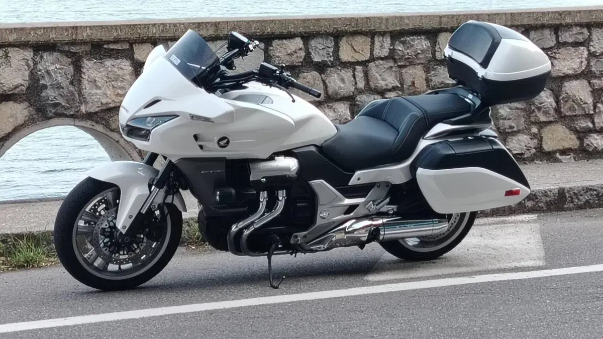 Honda CTX 1300 ABS (2014 - 16)  (5)
