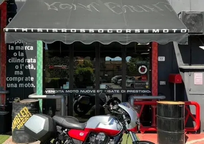 Moto Guzzi V7 Stone Corsa (2023 - 25) - Annuncio 9996628