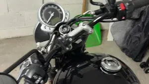 Triumph Street Twin 900 (2017 - 18)  (5)