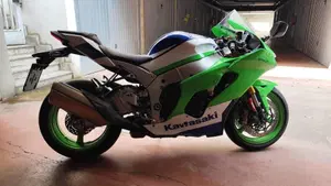 Kawasaki Ninja 1000 ZX-10R 40th Anniversary Edition (2024)  (2)