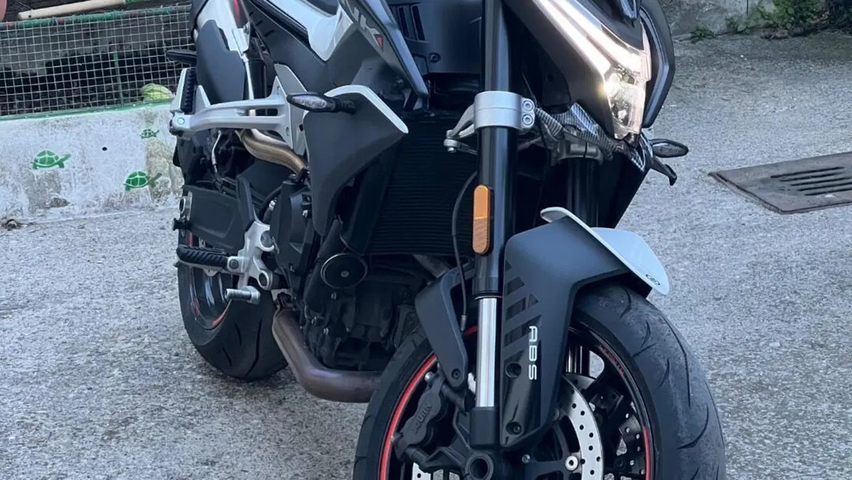 CFMOTO 800NK Advanced (2023 - 26)  (2)