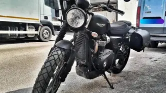 Triumph Street Scrambler 900 (2017 - 18) usata