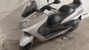 Yamaha Majesty 400 (2004 - 08) 