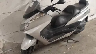 Yamaha Majesty 400 (2004 - 08) usata