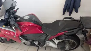 Honda VFR 1200 F ABS (2009 - 16)  (4)