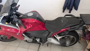 Honda VFR 1200 F ABS (2009 - 16)  (5)