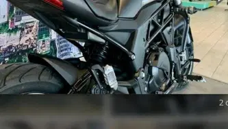 Benelli 502 C (2021 - 25) usata