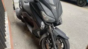 Yamaha X-Max 400 Momodesign (2014 - 16)  (4)