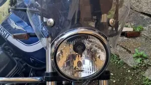 Moto Guzzi V7 Special (2021 - 24)  (3)