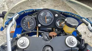 Suzuki   (4)