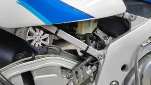 Suzuki   (7)