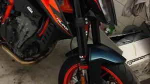 KTM 890 Duke R (2022 - 23) 