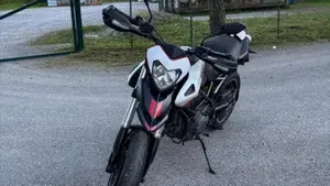 Ducati Hypermotard 796 (2012) 