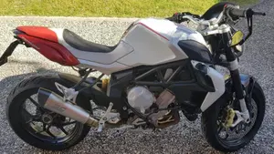 MV Agusta Brutale 800 EAS ABS (2012 - 15)  (2)