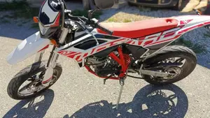 Betamotor Motard 4.0 M4 (2011 - 16)  (3)