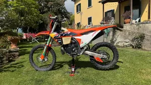 KTM 300 EXC TBI (2024)  (2)