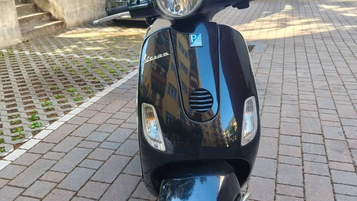 Vespa LX 150 (2005 - 11)  (2)