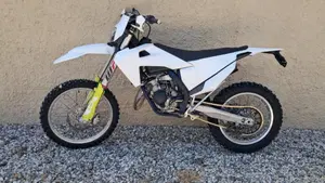 Husqvarna TC 125 (2020)  (2)