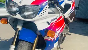 Honda CBR 900 RR (1994 - 95)  (3)