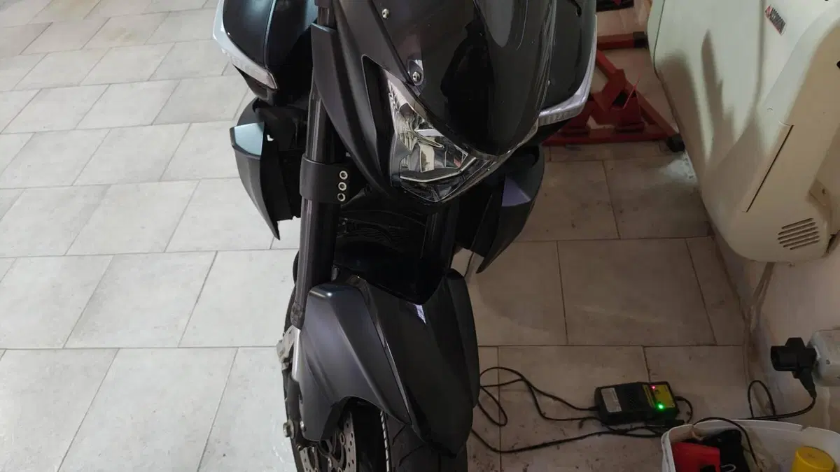 Suzuki B-King GSX 1300  (2)