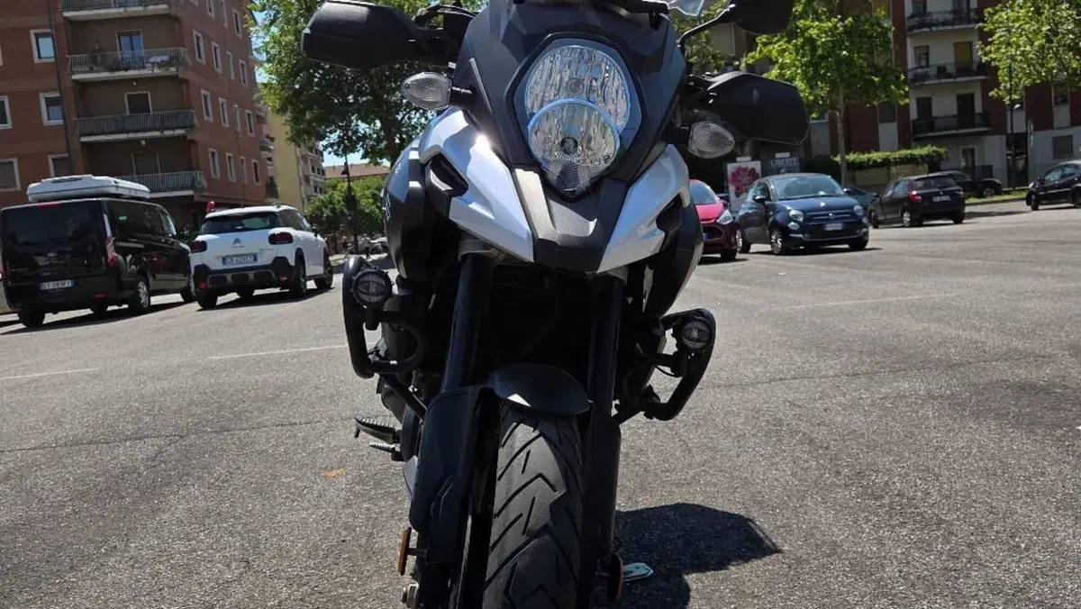 Suzuki V-Strom 1000 (2017 - 20)  (2)
