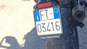 Bmw R 1300 GS Triple Black (2023 - 26)  (2)