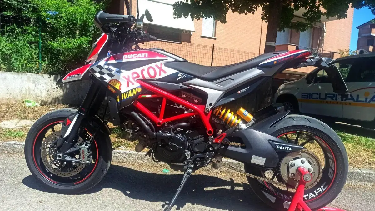 Ducati Hypermotard 821 SP (2013 - 15) 
