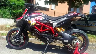 Ducati Hypermotard 821 SP (2013 - 15) usata