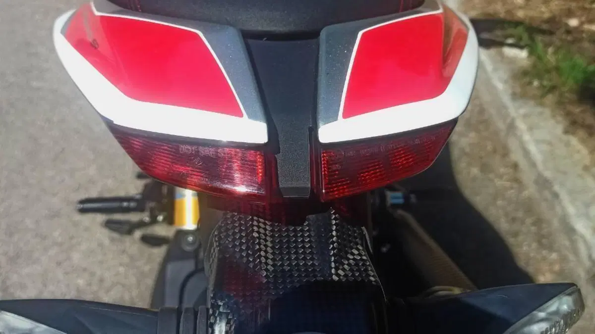 Ducati Hypermotard 821 SP (2013 - 15)  (6)