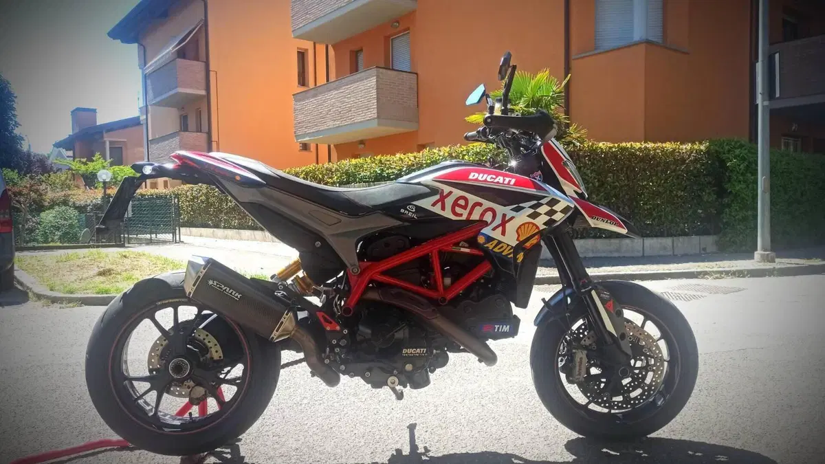 Ducati Hypermotard 821 SP (2013 - 15)  (9)
