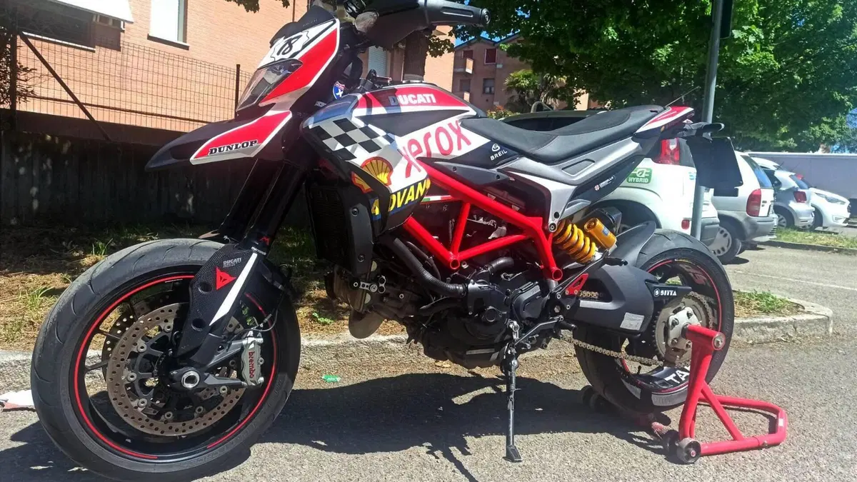Ducati Hypermotard 821 SP (2013 - 15)  (10)