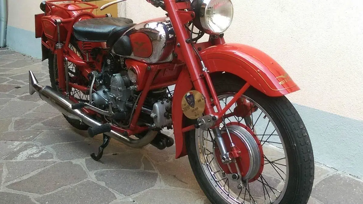 Moto Guzzi   (4)