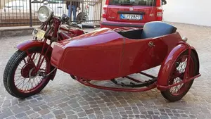 Moto Guzzi   (2)