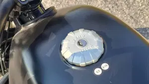 Moto Guzzi V7 Stone (2021 - 24)  (12)