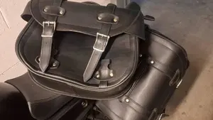 Moto Guzzi V7 Stone (2021 - 24)  (19)