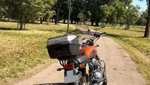Royal Enfield Interceptor 650 (2021 - 26)  (6)