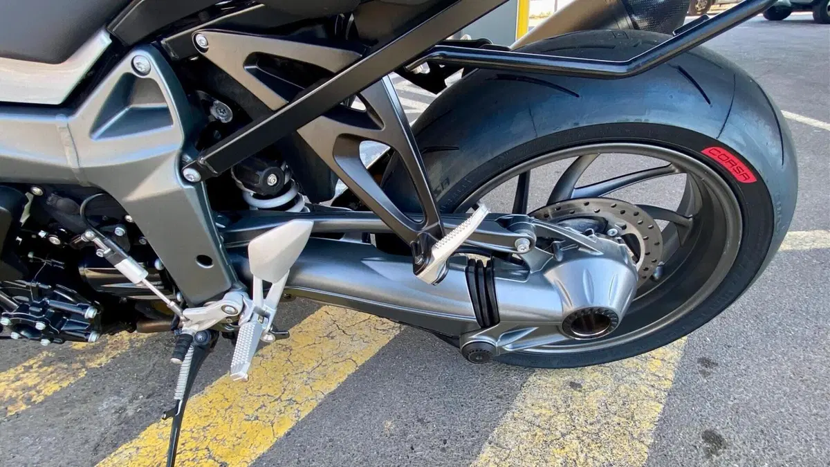 Bmw K 1300 R (2009 - 16)  (5)