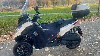 Piaggio MP3 300 ABS Hpe (2021 - 24) usata
