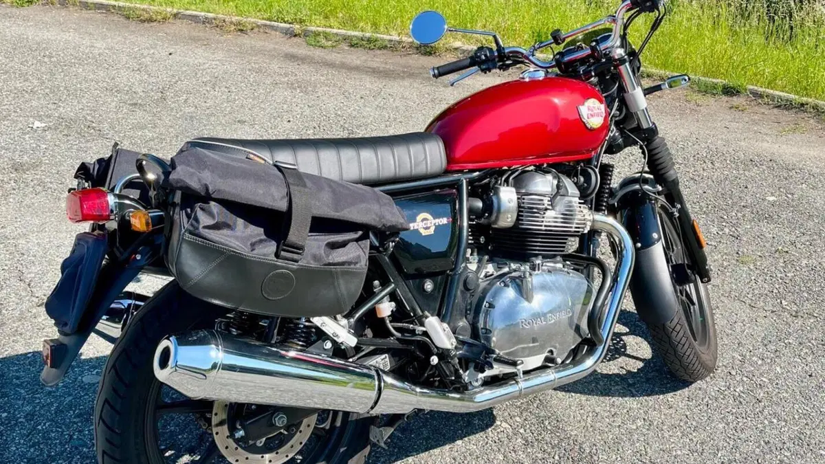 Royal Enfield Interceptor 650 (2021 - 26)  (2)