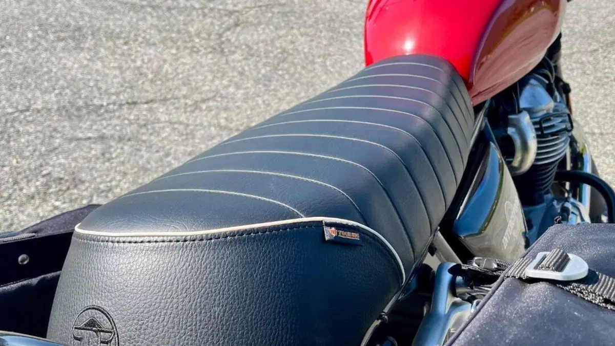 Royal Enfield Interceptor 650 (2021 - 26)  (3)