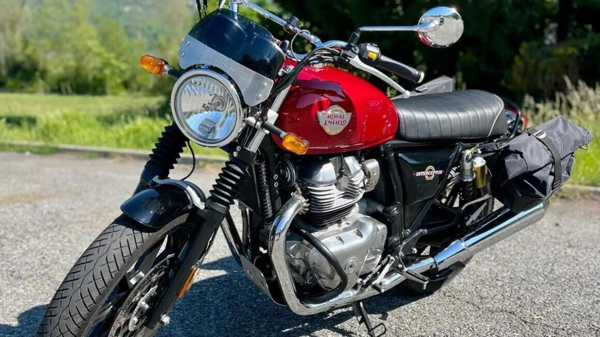 Royal Enfield Interceptor 650 (2021 - 26)  (8)