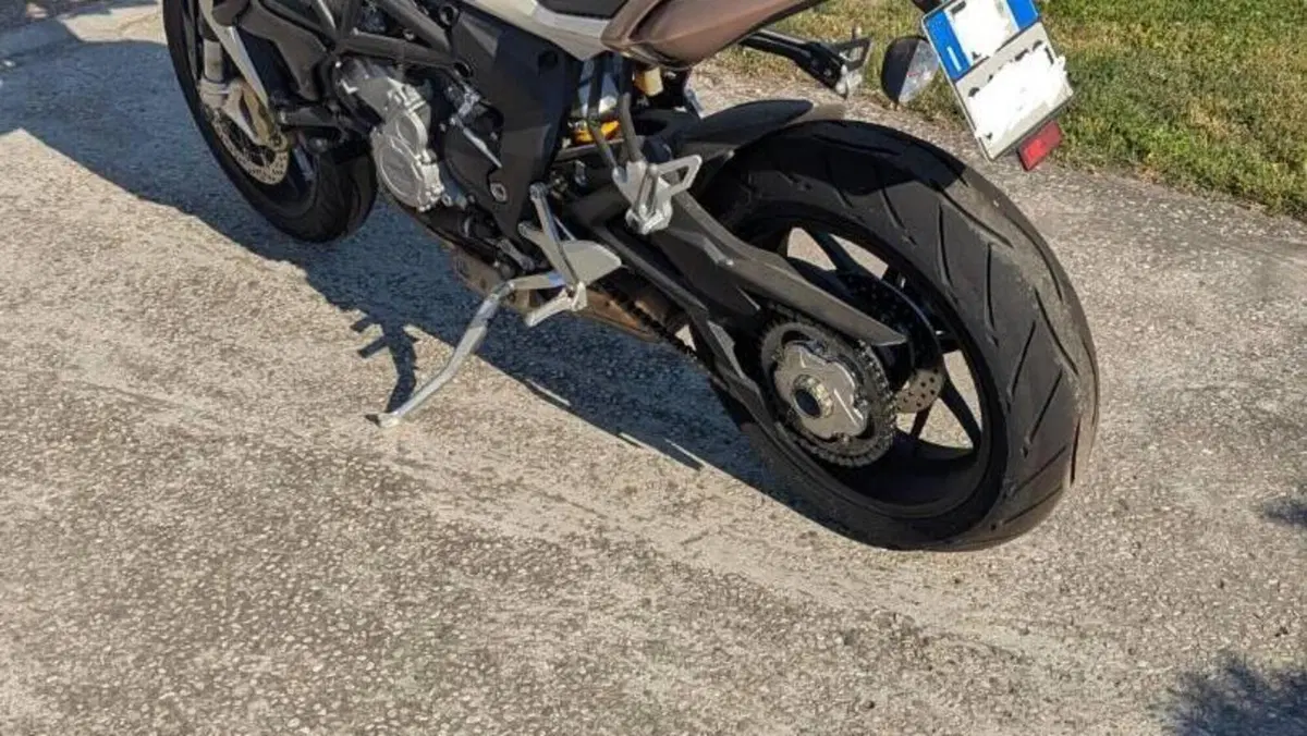 MV Agusta Brutale 675 (2011 - 15)  (2)