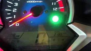 Honda CBR 250 R (2010 - 14)  (2)