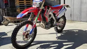 Honda CRF 450RF (2015)  (2)