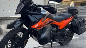 KTM 890 Adventure (2022)  (6)