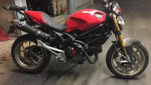 Ducati Monster 1100 S (2009-10) 